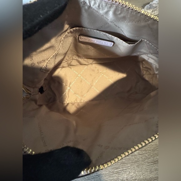 Michael Kors Jet Set Travel Dome Crossbody | New with Tags - Picture 6 of 11